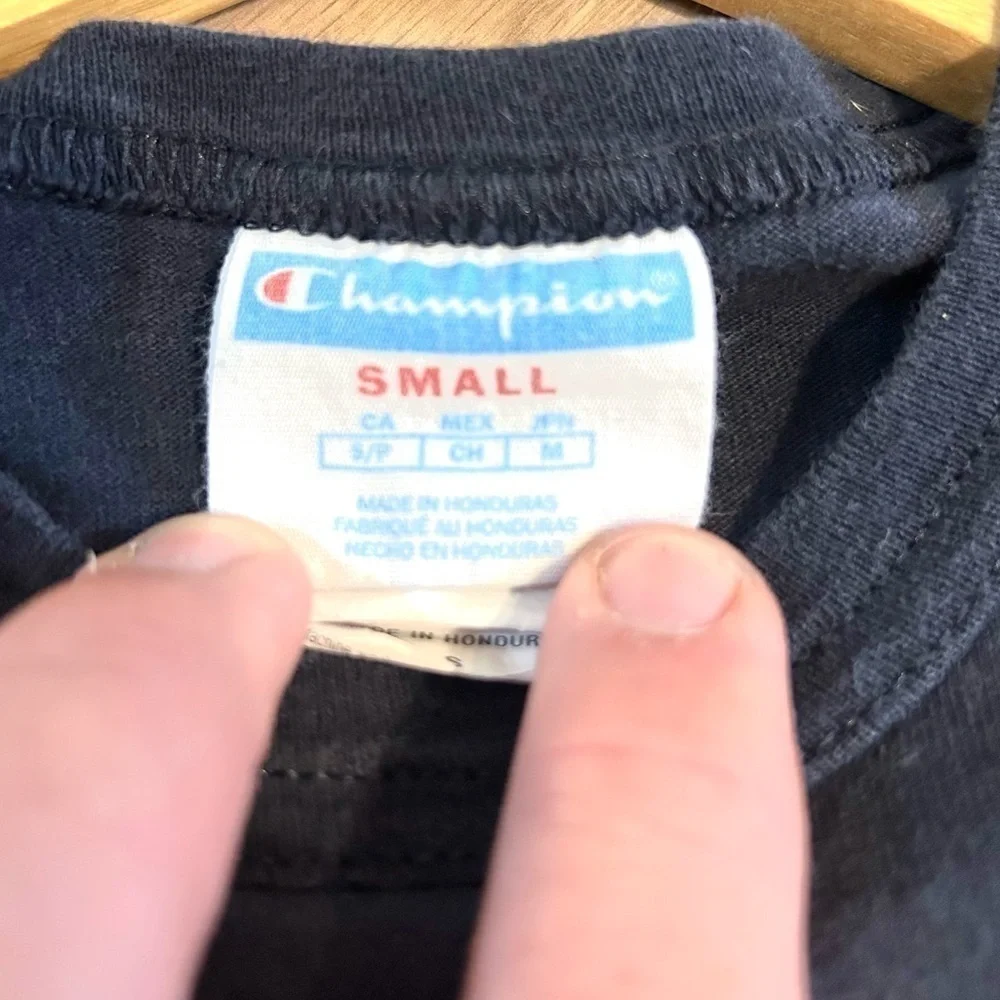 Vintage Champion tee - Picture 4 of 8